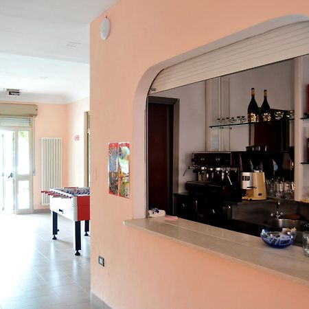 Hotel Stella - Casa Per Ferie Bellaria-Igea Marina Exterior foto